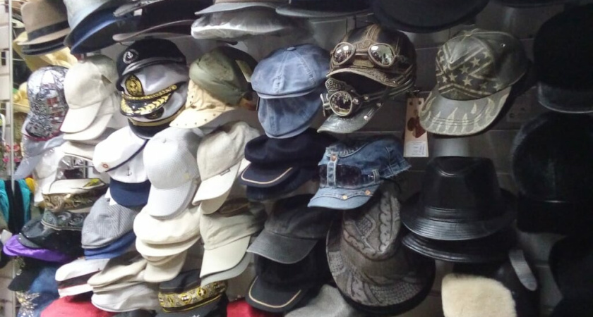 В Челнах полицейские изъяли у бизнесмена бейсболку и панаму