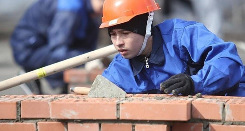 Куда студенты и школьники Челнов могут трудоустроиться на лето