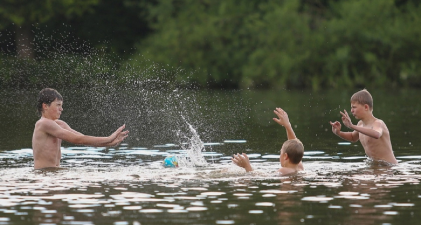 А нам куда? МЧС Татарстана порекомендовало 26 безопасных пляжей