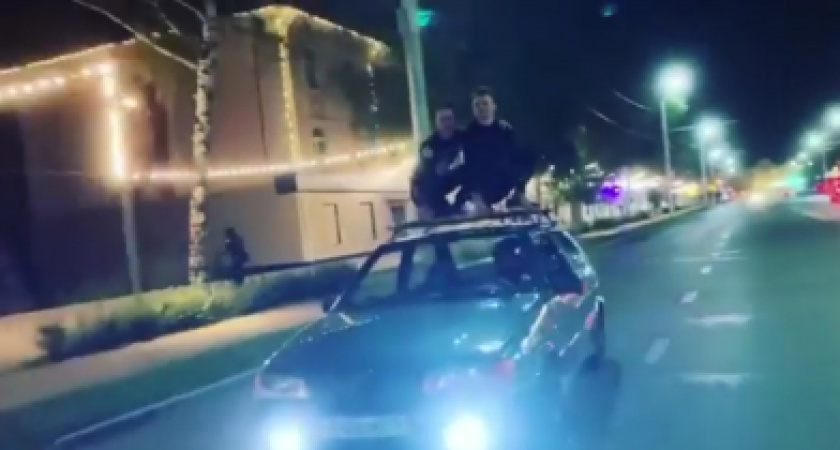 «С пацанами…на Ладе… на крыше…с ветерком»