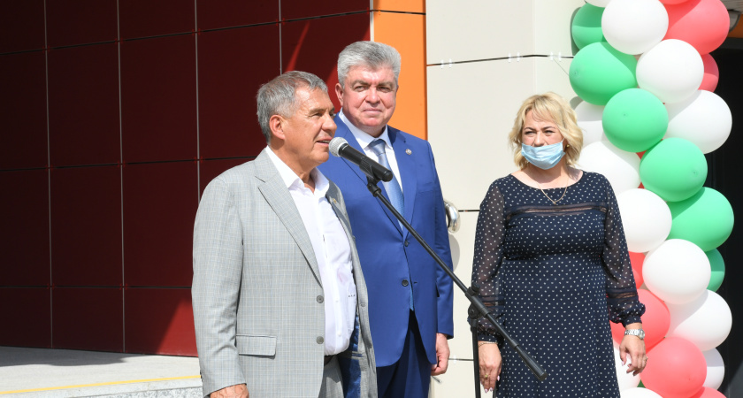 Рустам Минниханов: «В Набережных Челнах система образования одна из лучших»