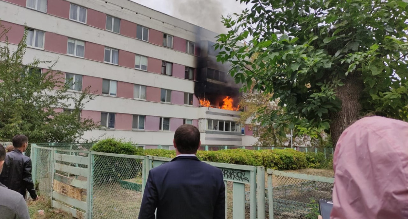 В 47-м комплексе в жилом доме произошел пожар