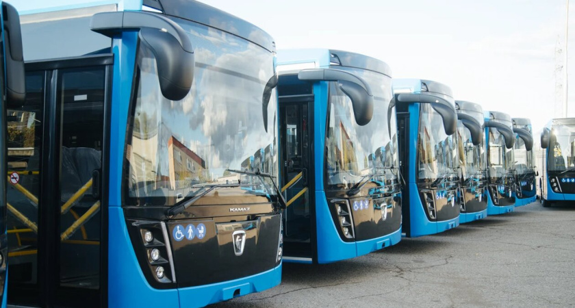  В Челнах решена транспортная проблема: 234 млн рублей, 21 автобус