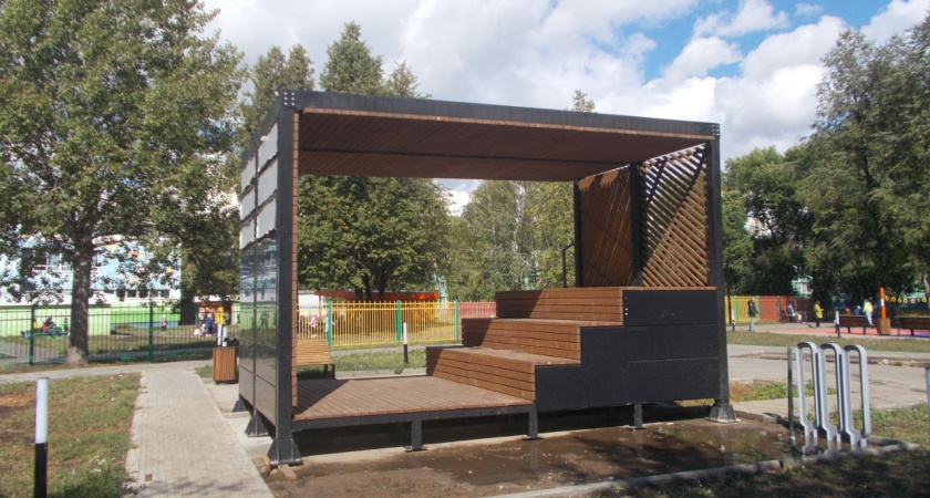 На бульваре Юных Ленинцев завершается установка фонтана