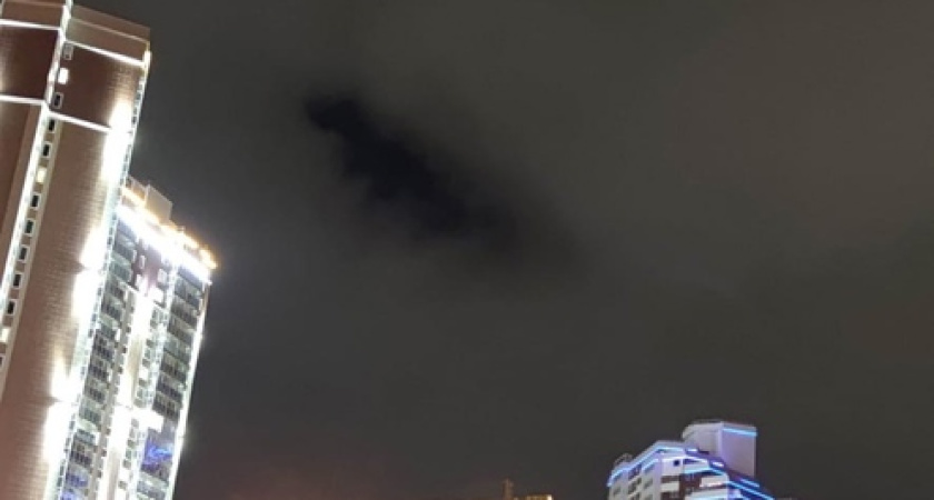 «Ночью отходы с заводов сбрасывают, вот и воняет!»