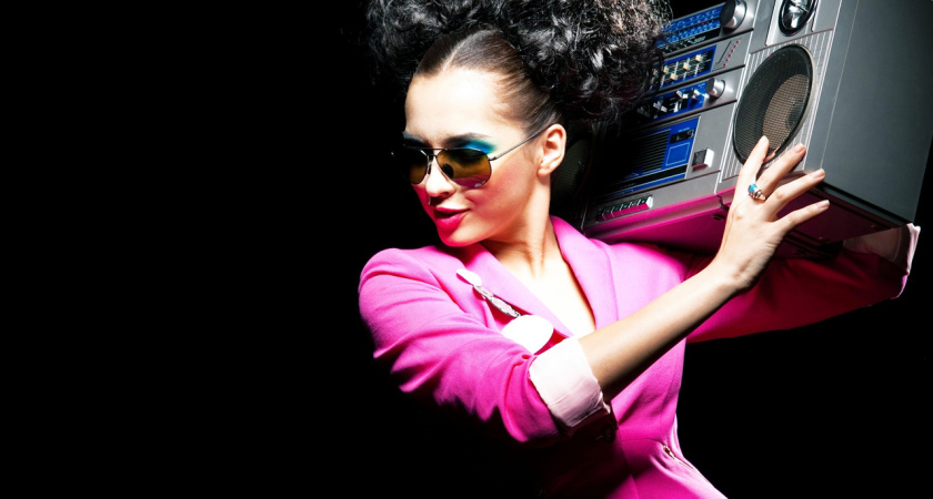 Челнинка оказалась в суде за то, что топала и танцевала ночью