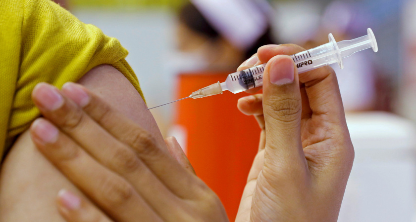 Ученые рассказали, безопасно ли делать прививки от гриппа и ковида одновременно