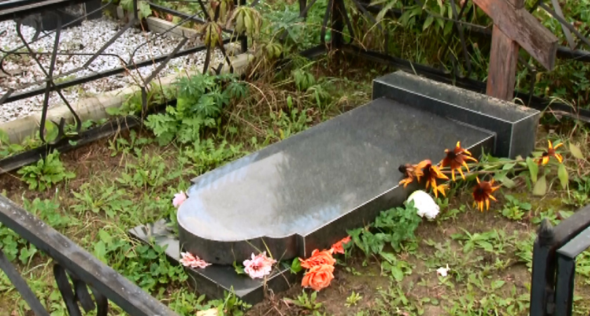 В Татарстане задержали подозреваемого в вандализме на кладбище