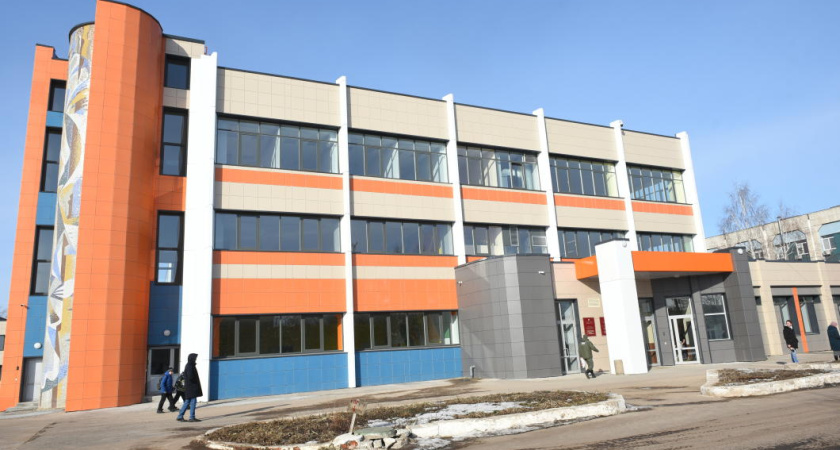 Директора спортшколы «Витязь» могут уволить из-за дырявого бассейна