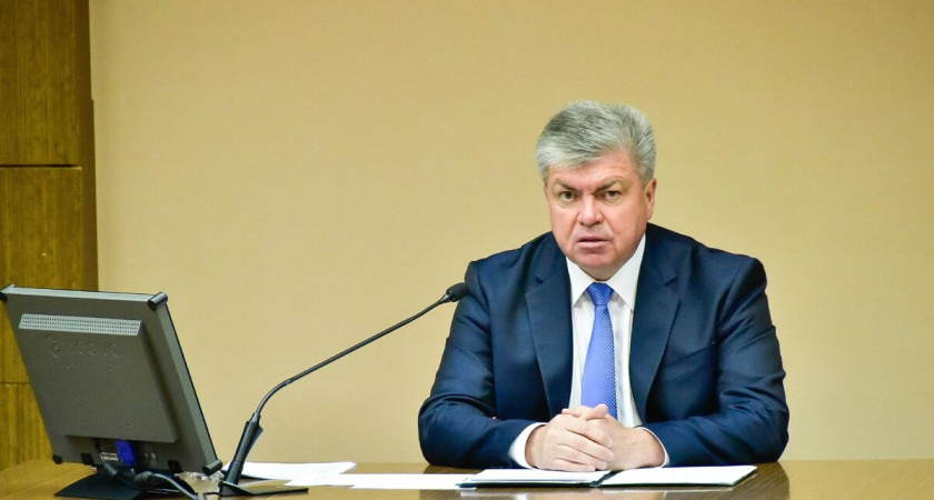 «Антиваксерам… надо разрешить проводить митинги в реанимации»