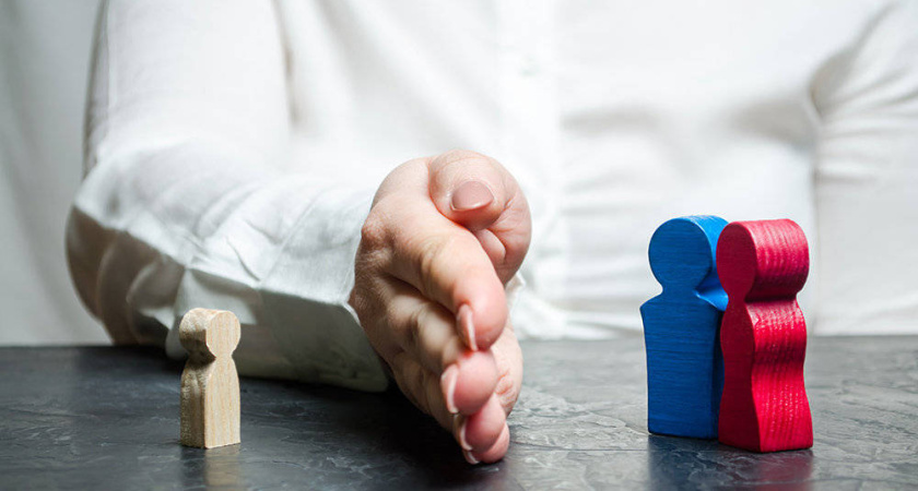 В Татарстане многодетную мать лишили родительских прав