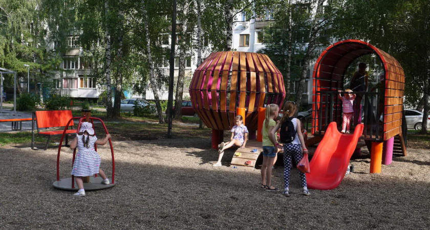 «Наш двор»: в этом году в Челнах отремонтировали 88 дворов, в прошлом – 131