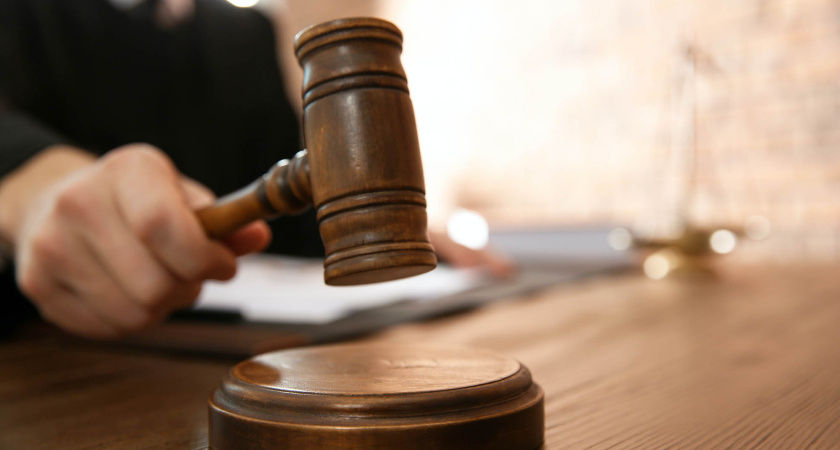 Челнинка загремела за решетку за то, что украла у начальника деньги – 17 тыс. рублей