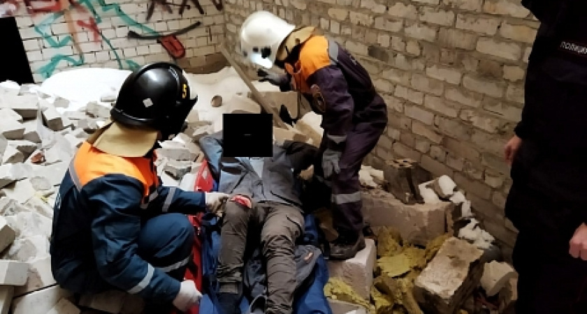 В Челнах с 10-метровой высоты упал ребенок