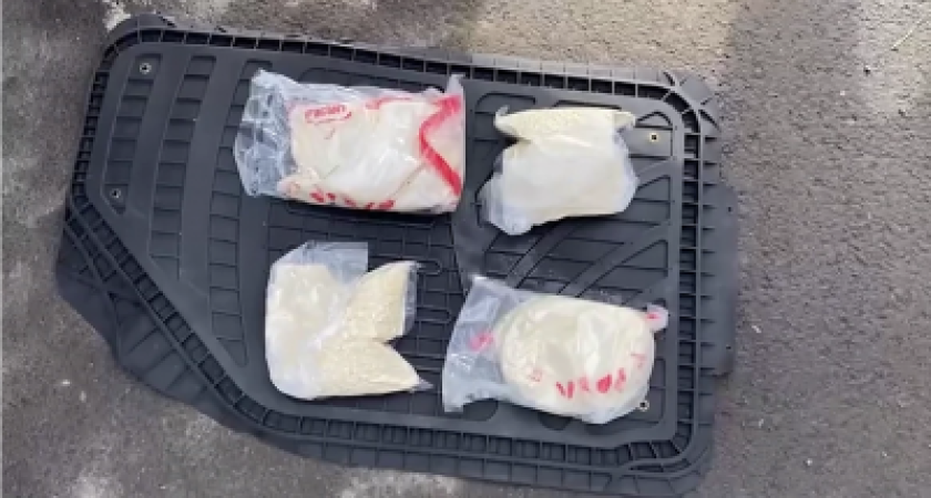 Челнинские автоинспекторы нашли в машине 29-летнего мужчины более килограмма наркотиков