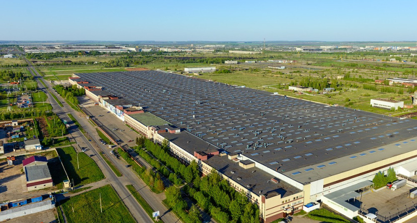 Ну и скандал: сотрудники «КАМАЗа» через бомбоубежище выносили запчасти