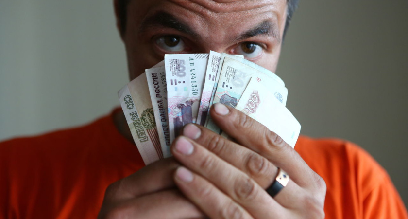 Судебные тяжбы: челнининец, состоящий на учете на бирже труда, незаконно получал пособие