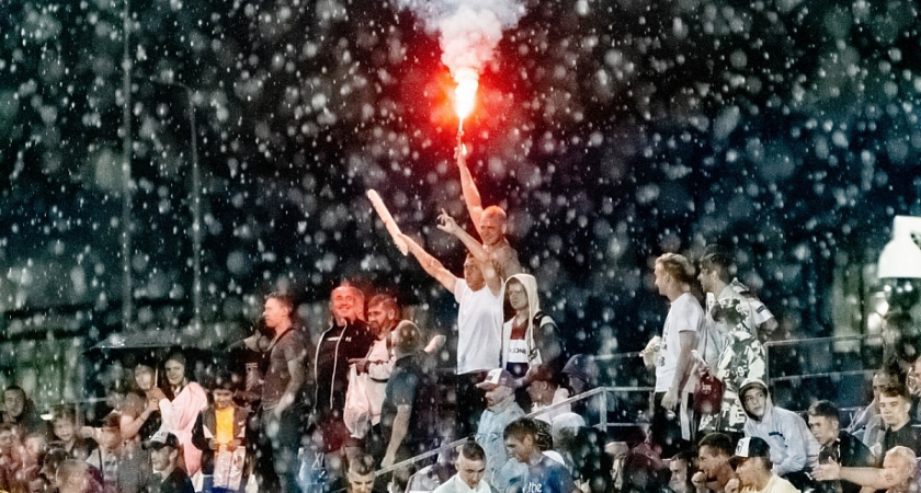 В Челнах футбольного болельщика арестовали на трое суток и запретили целый год приходить на стадион 