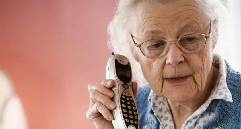 92-летняя пенсионерка из Альметьевска перехитрила телефонных мошенников