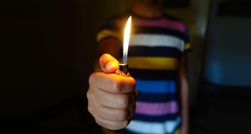 Госсовет Татарстана намерен запретить продажи зажигалок и энергетиков подросткам