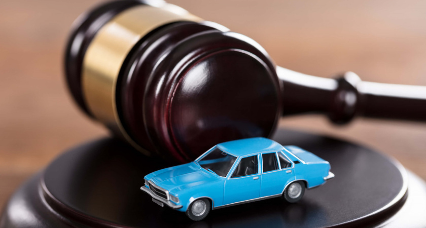 Челнинец сбил пешехода при заднем ходе