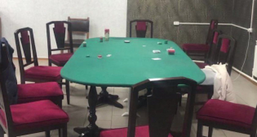 В Набережных Челнах полицейские пресекли незаконную деятельность игорного клуба