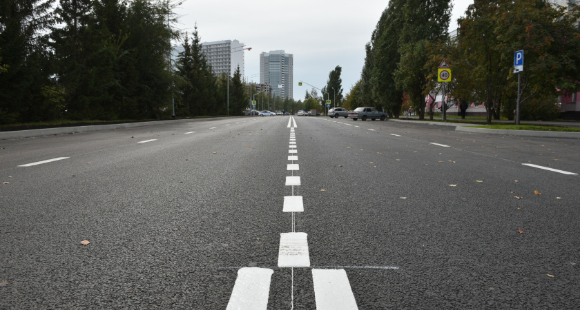 В Набережных Челнах завершен ремонт улицы Шамиля Усманова