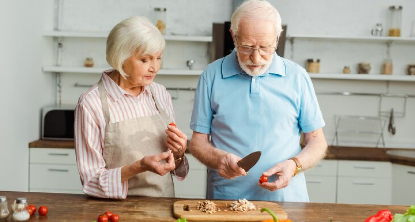 Диетолог перечислила продукты для хорошей памяти после 65 лет