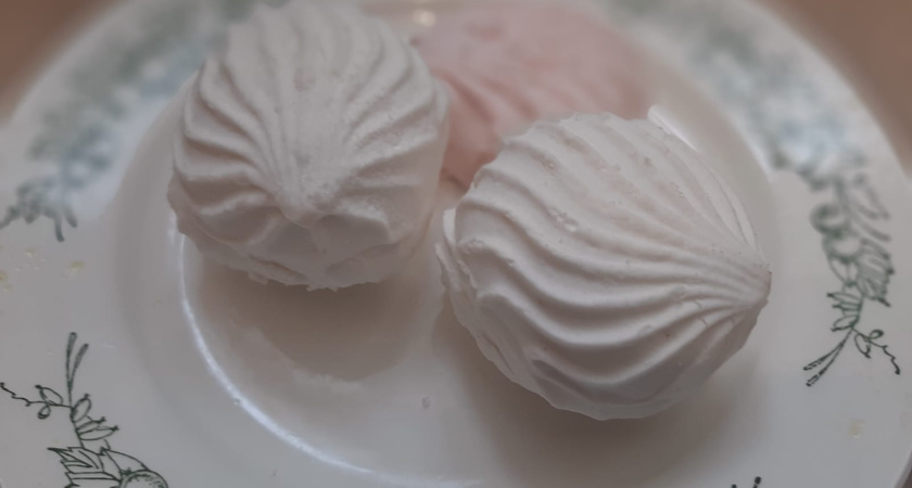 Челнинец смог взыскать с продавца моральный вред за просроченный зефир 