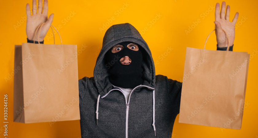 В магазине «Находка» челнинцы украли у покупательницы сумку