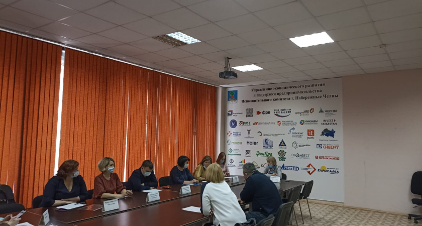 Власти автограда посоветовали руководителям предприятий поднять зарплату