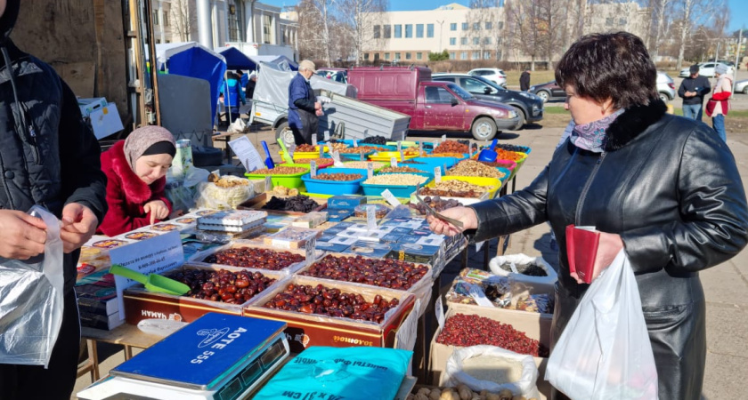 В Челны на сельскохозяйственную ярмарку съехались продавцы из 11 районов Татарстана