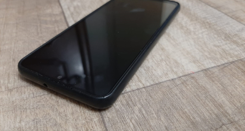 Недобрый вечер: челнинка, которая пригласила гостя на чашку чая, не нашла свой телефон