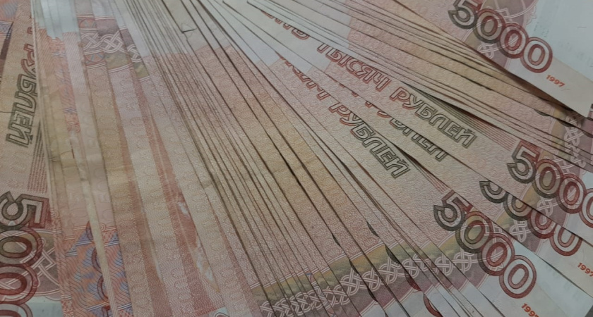 В Челнах мошенники выудили у жителей автограда 240 млн рублей