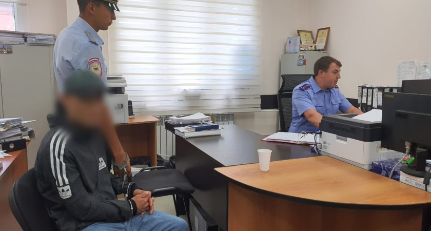 Задержали 28-летнего жителя Узбекистана, который в Челнах пытался изнасиловать девушку в подъезде