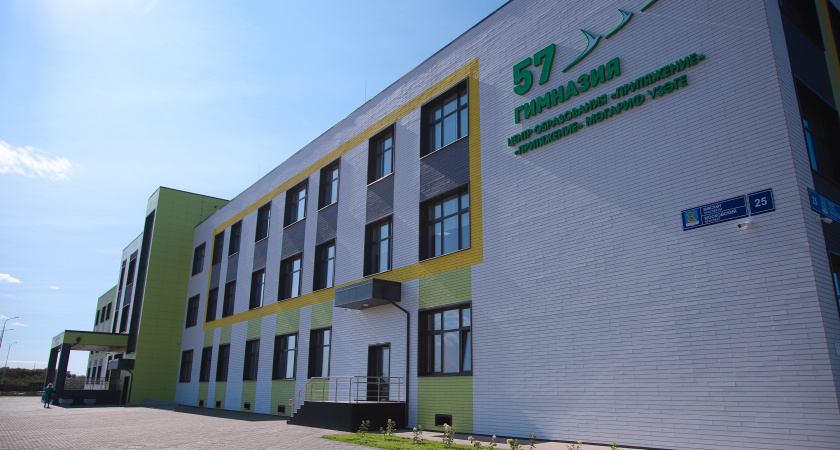 Сегодня школы Челнов примут 73 тысячи учащихся