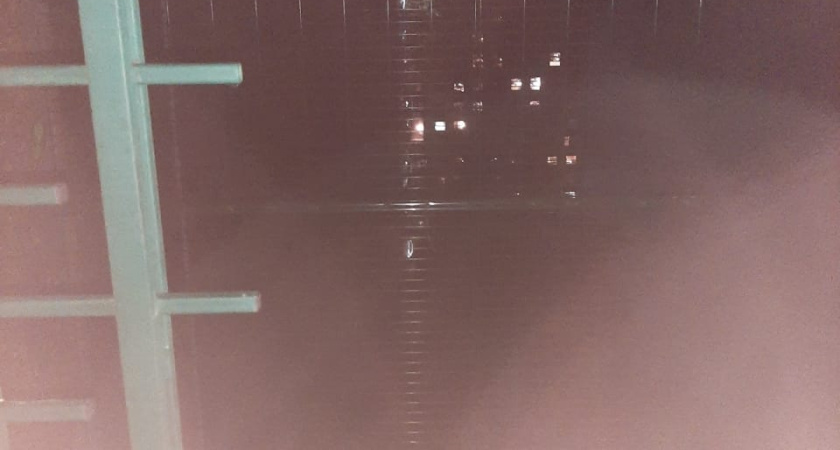 «Свет включить жалко? Неужели в школе № 22 плевать на детей?»