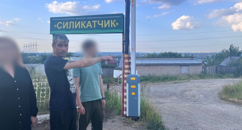 В Тукаевском районе в садовом обществе мужчина жестоко избил сожительницу