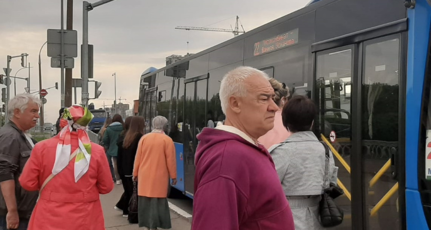 «Почему вы не работаете до 10-11 вечера?»