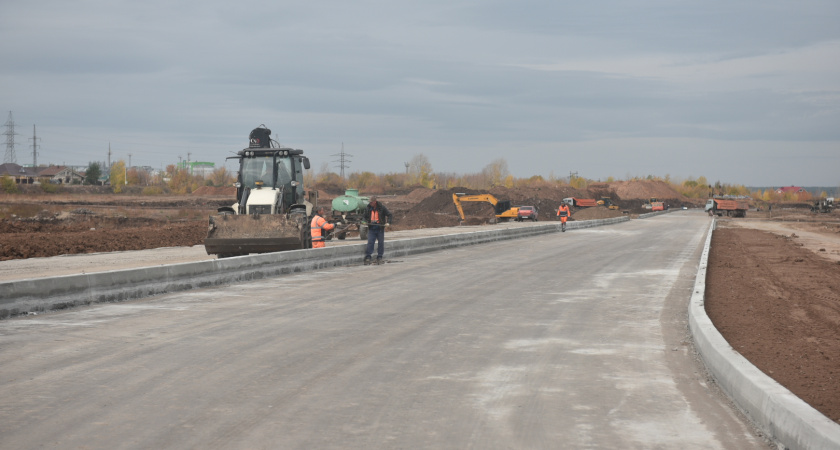 Четыре полосы, протяженность – 700 метров