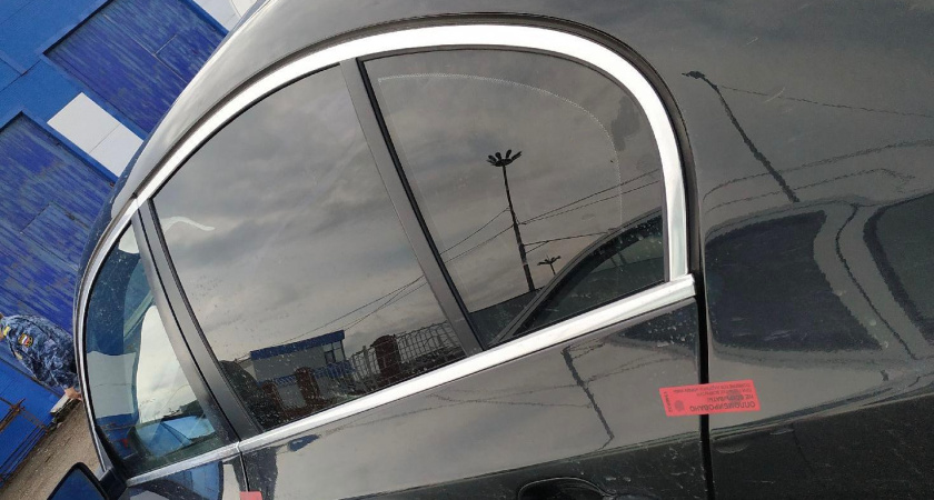 Челнинец за целый «букет» долгов лишился BMW