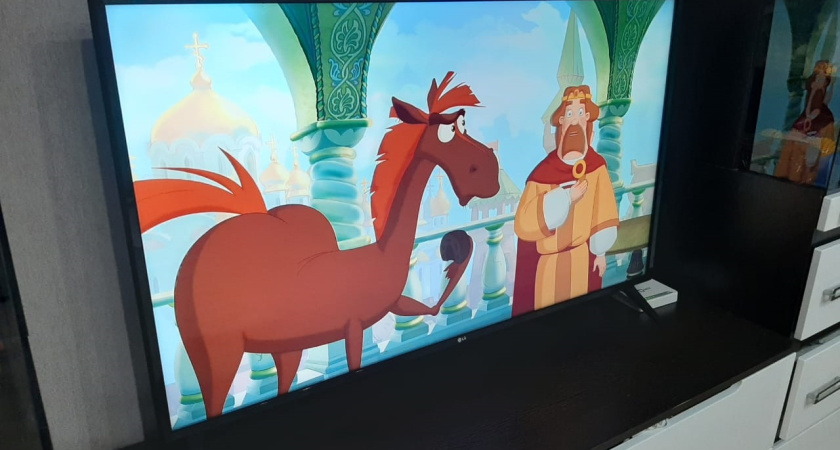 Интернет вылетает, экран в квадратиках: челнинец с боем вернул в магазин неработающий телевизор 