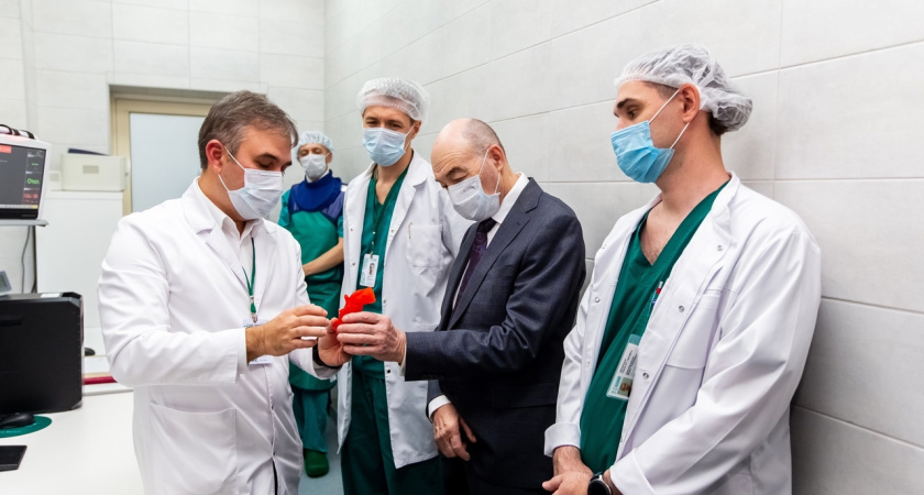 Будем сотрудничать! В БСМП приехали специалисты из Центра Шумакова