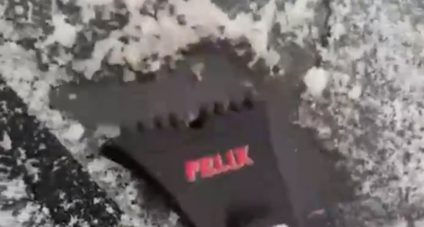 Феномен природы? Экологи не могут понять, откуда в Челнах желтый снег