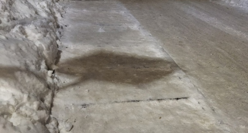 «Дорога под уклоном. Летом был ремонт. Снег не чистят, получилась горка»