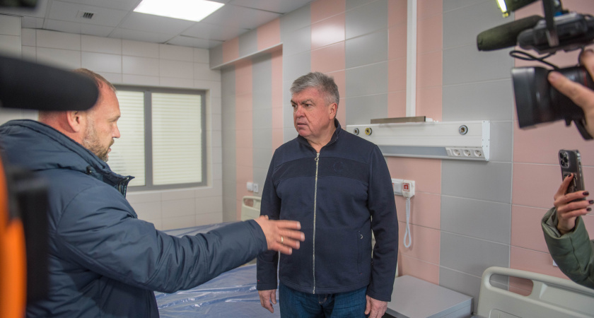 Магдеев велел отремонтировать блог «Г» инфекционной больницы до 10 декабря