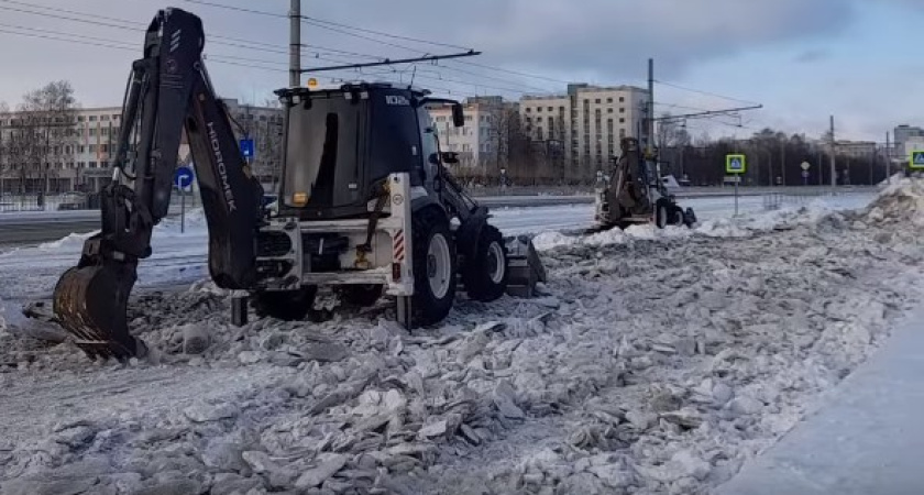 Директор ПАД показал челнинцам, как предприятие борется со снегом 