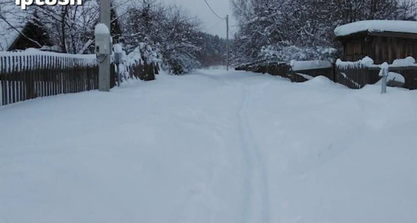 В Татарстане из-за заснеженных дорог до больного пенсионера не может добраться скорая