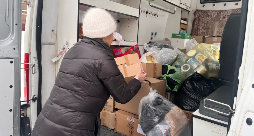 В Челнах сотрудники КДМЦ организовали сбор гумпомощи для бойцов СВО