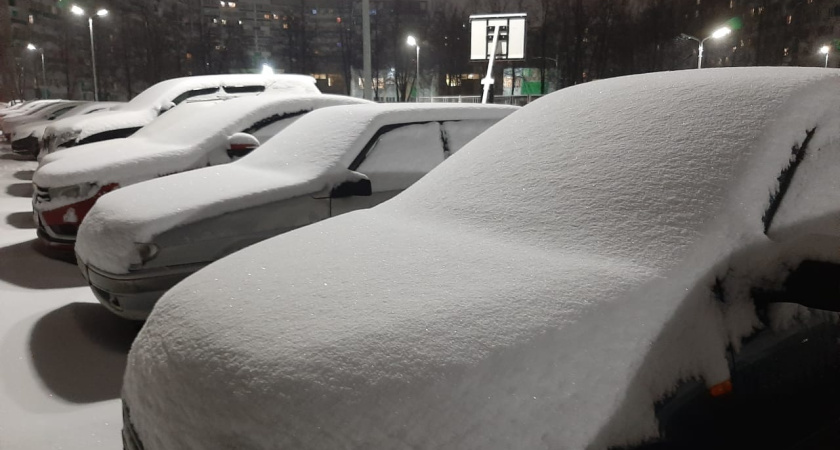 «Почему люди должны бесплатно чистить снег возле своих подъездов?»
